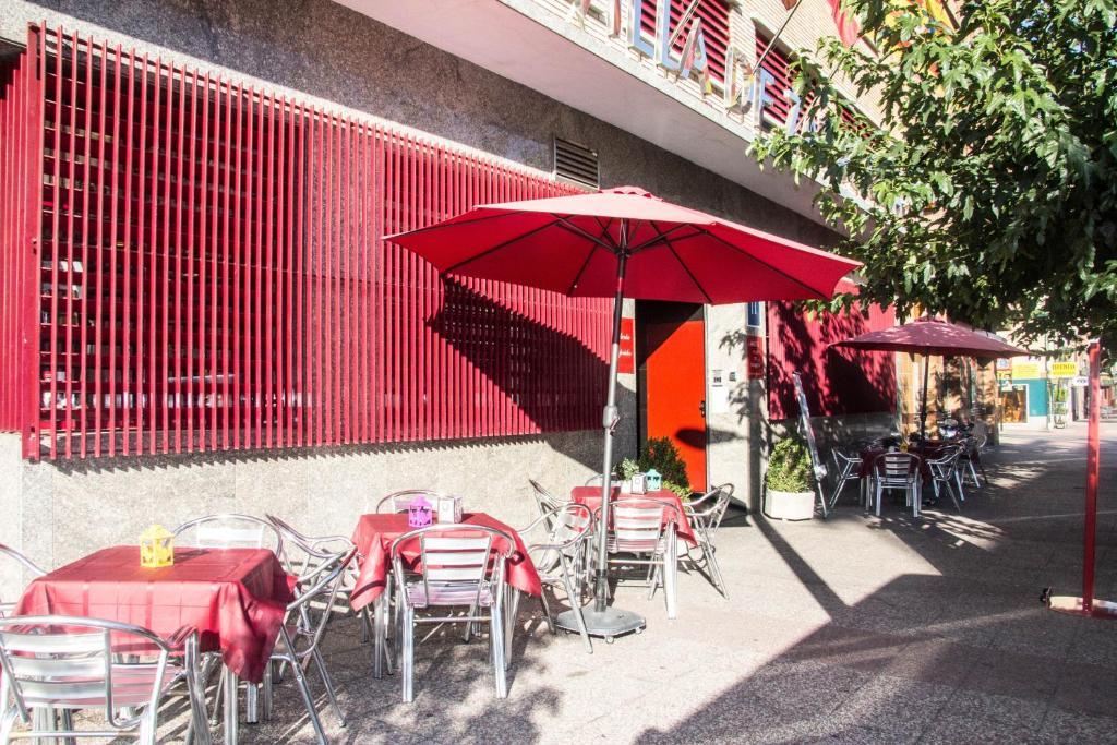 Hotel Villa De Zaragoza Casetas エクステリア 写真